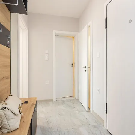 Cozy Chic Flat Stylish Center Apartman Várna