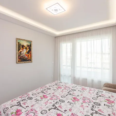Apartman Cozy Chic Flat Stylish Center