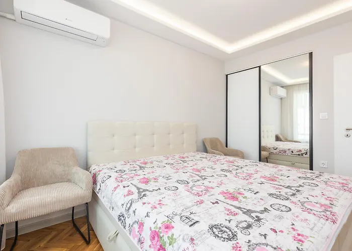 Apartmán Cozy Chic Flat Stylish Center *